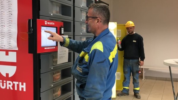 Mise en place de distributeurs automatiques à matériel Würth